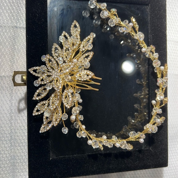 Hair gems for all ocasiones fits all head types comes with box - Picture 2 of 7